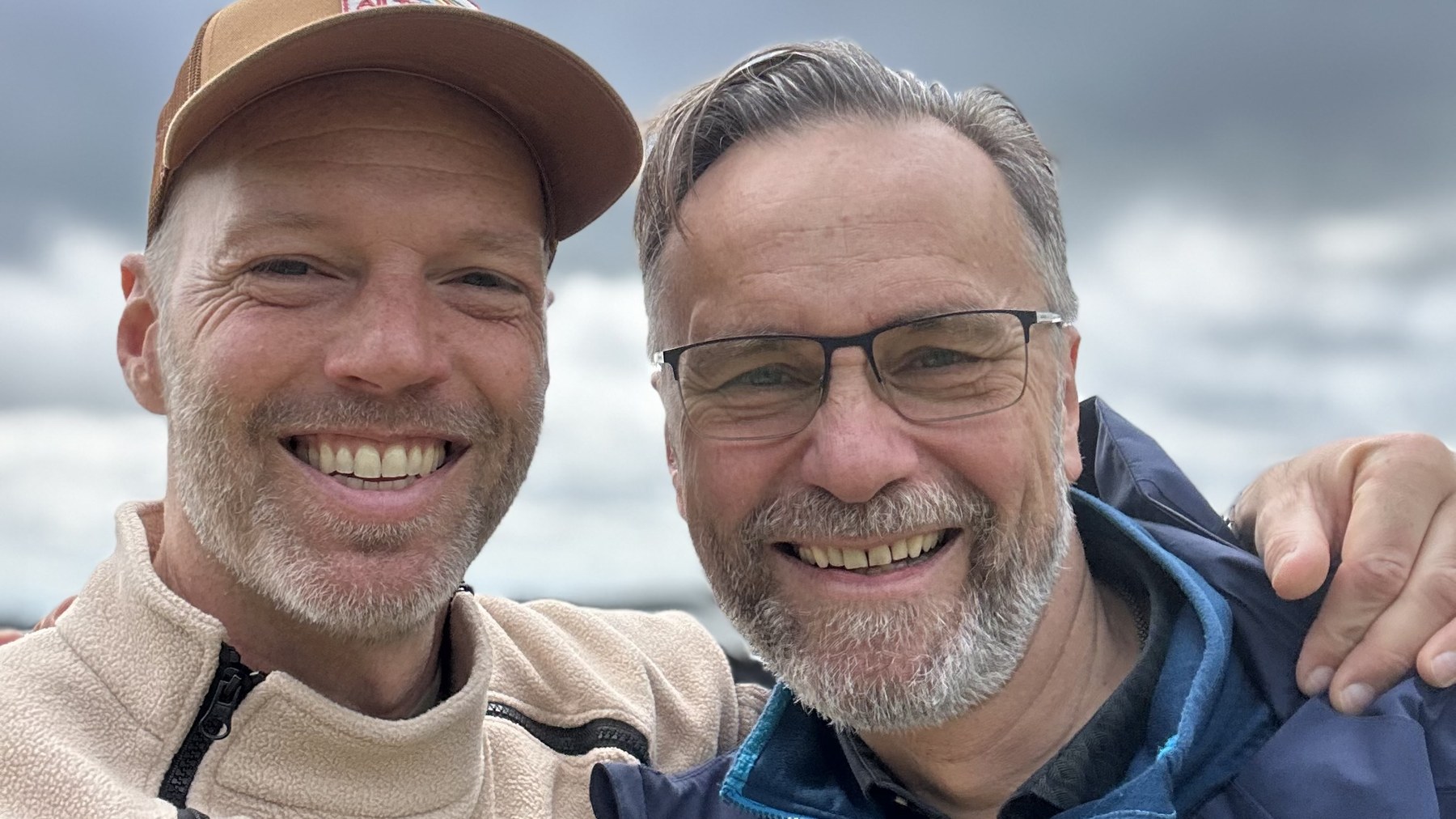 Asger og Dr. Henning Saupe side om side